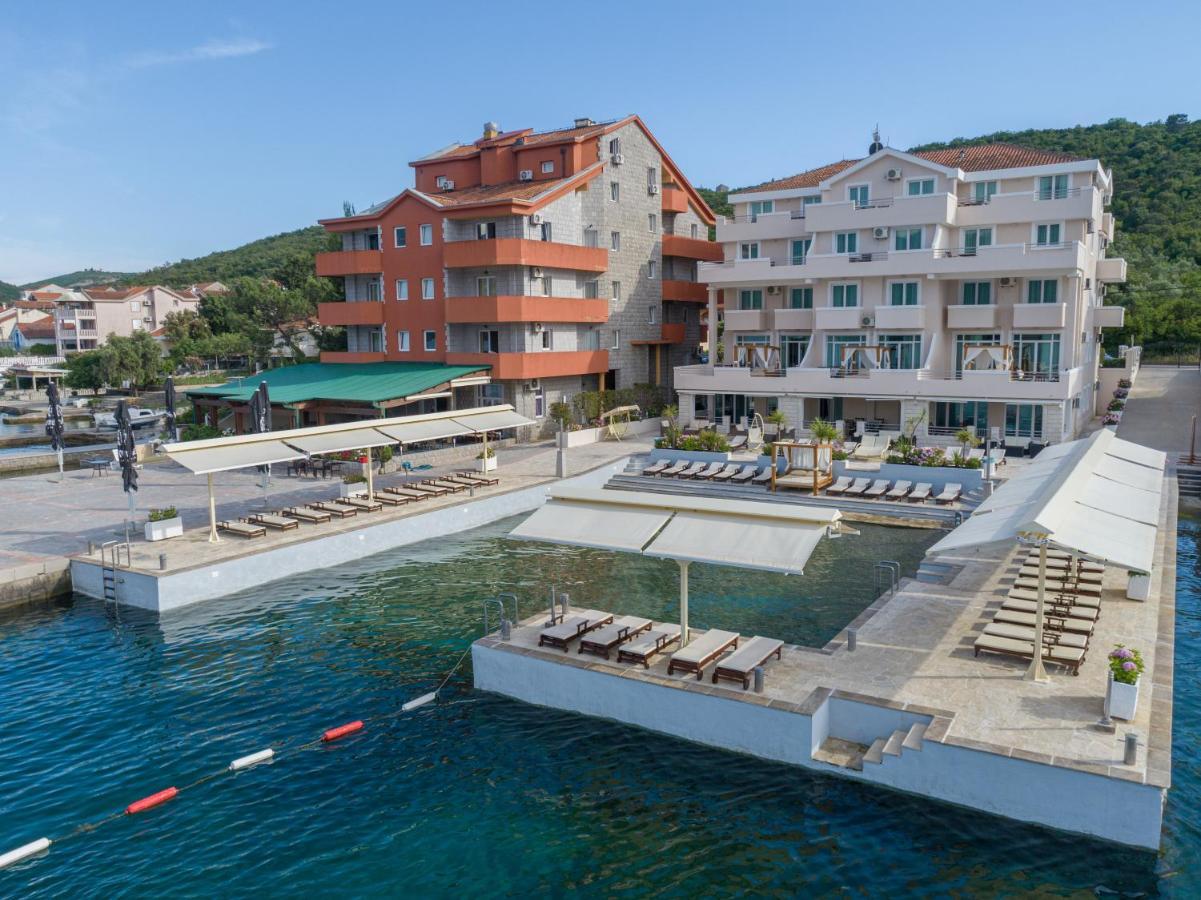 Apartments Adeona Tivat Eksteriør billede