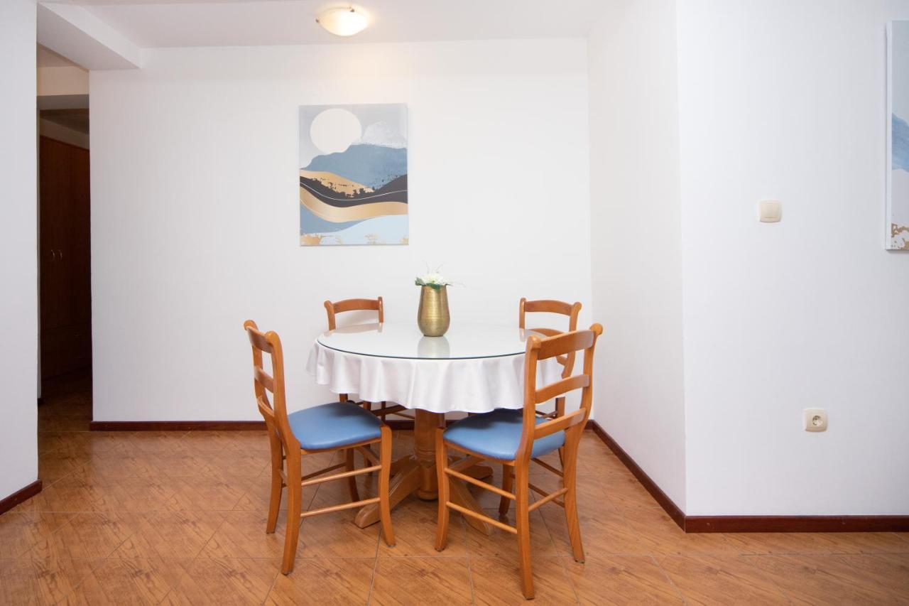 Apartments Adeona Tivat Eksteriør billede