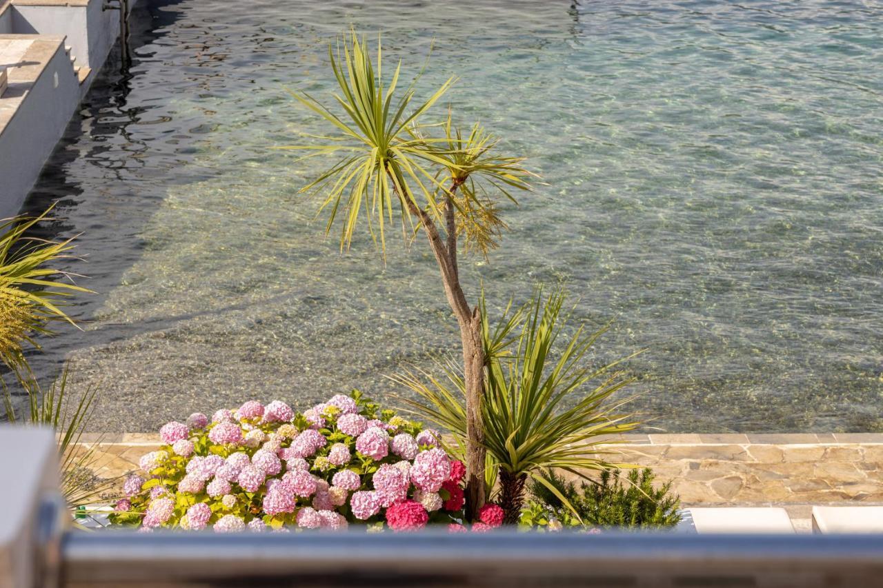 Apartments Adeona Tivat Eksteriør billede